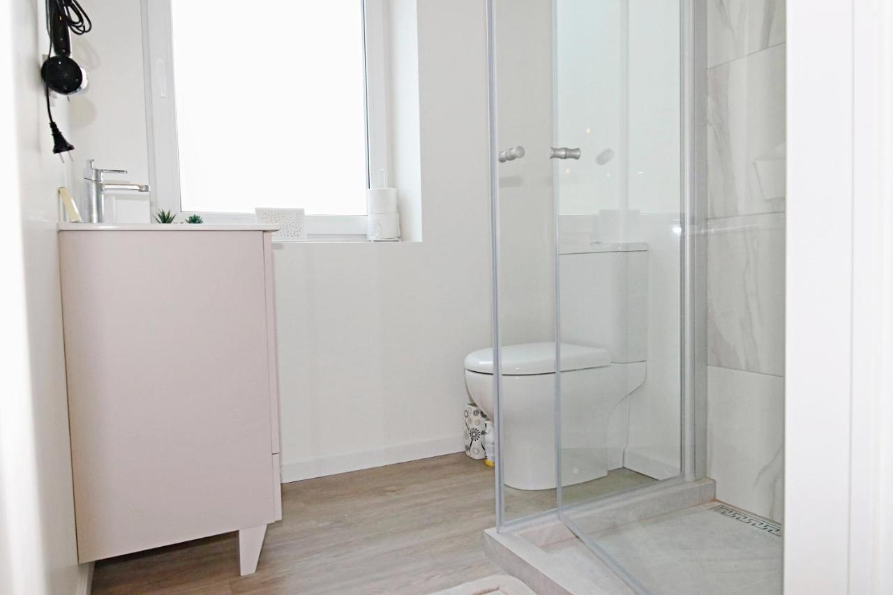 Minimalist Studio Old Town Apartments By Hostlovers Kaunas Exterior foto